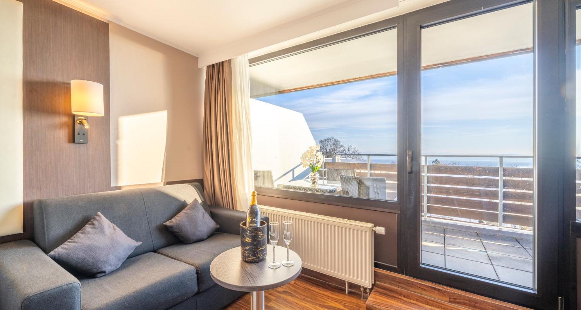 Plaza Hotel Foehr Am Bodensee Friedrichshafen Exterior photo